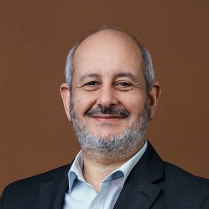 Portrait of Haroun Atallah.